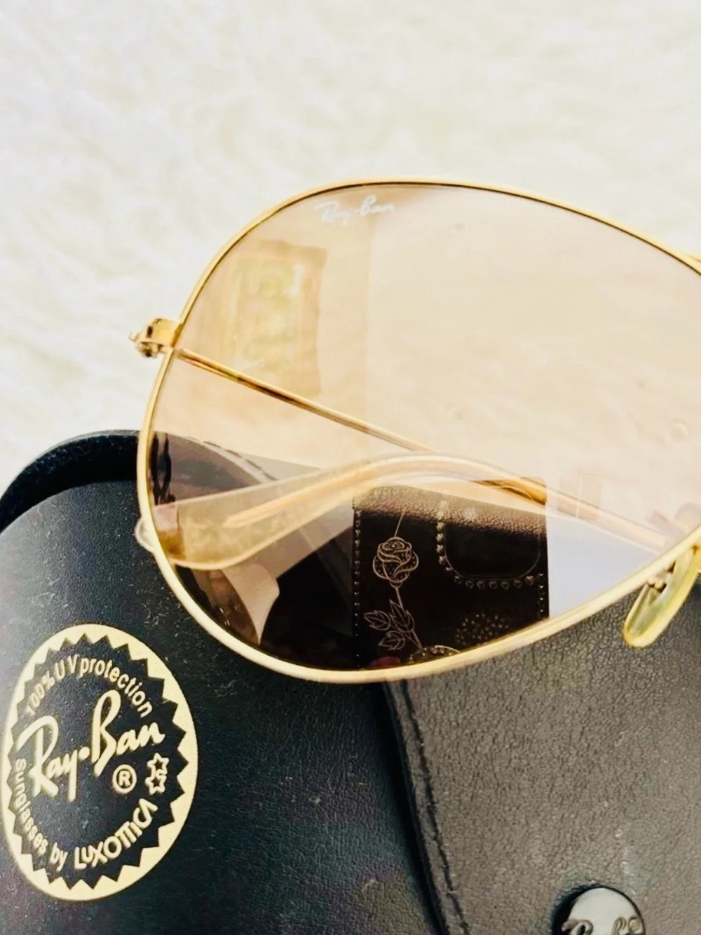 Ray-Ban Gold Aviator Sunglasses with Light Brown Lenses w/ case